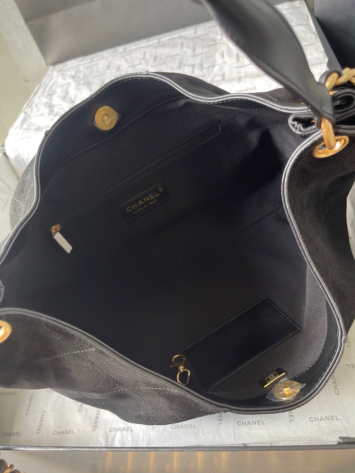 CHANEL 25S HOBO BAG 33 IN BLACK SUEDE GOLD HARDWARE