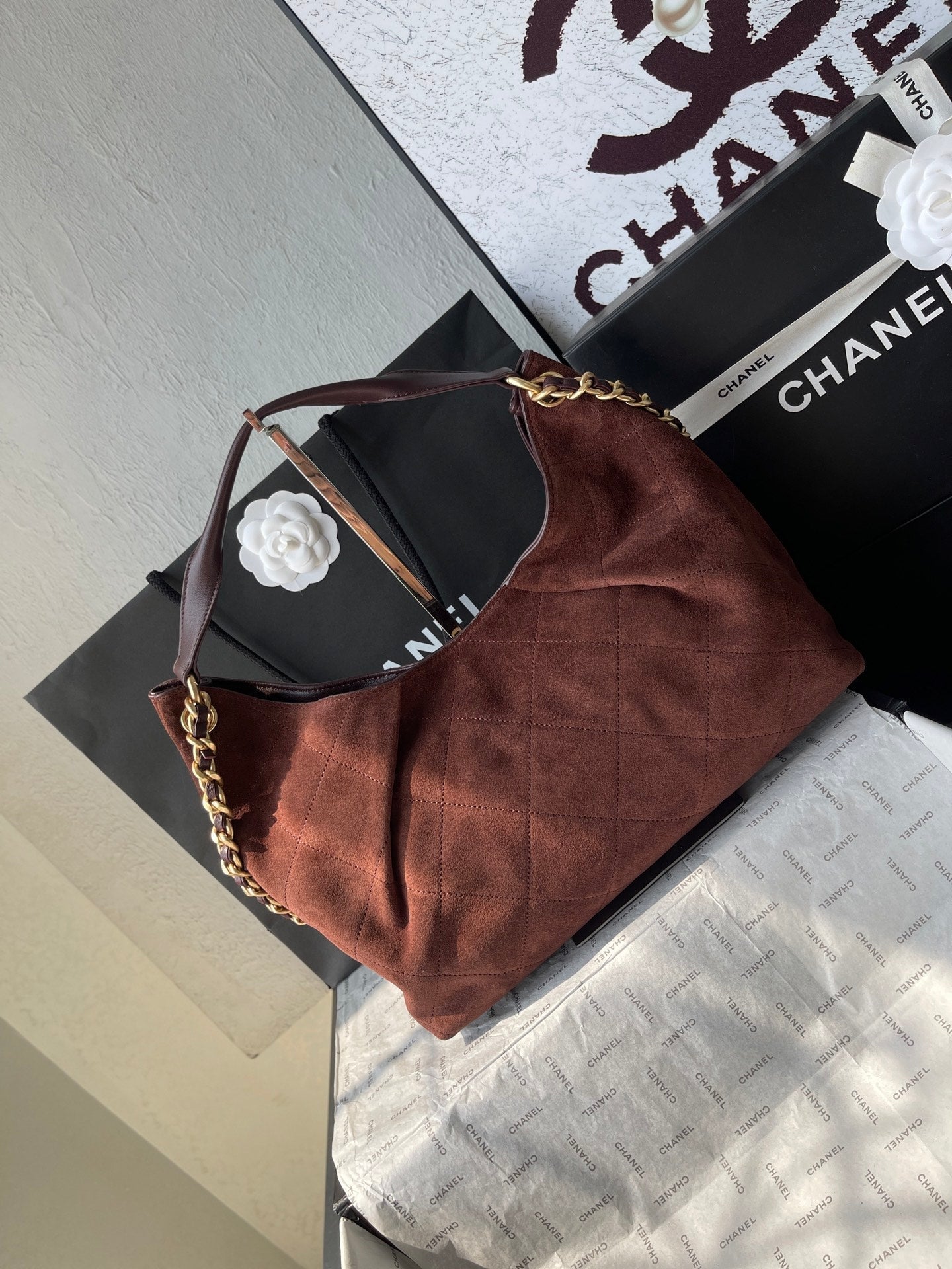 CHANEL 25S HOBO BAG 33 IN DARK BROWN SUEDE WITH GOLD HARDWARE