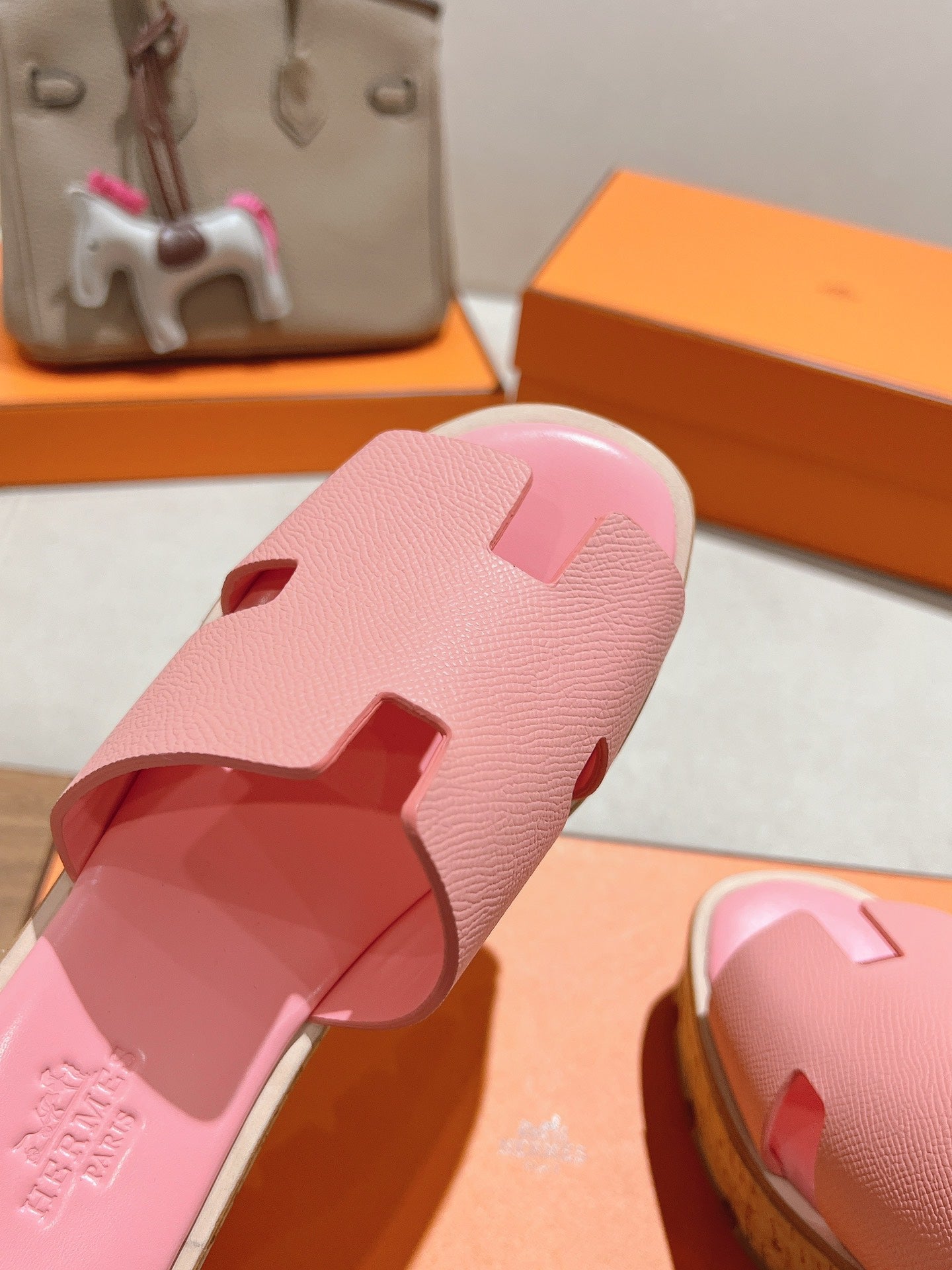 HM 25S HIGH WEDGE SANDALS IN PINK LAMBSKIN STYLE 31