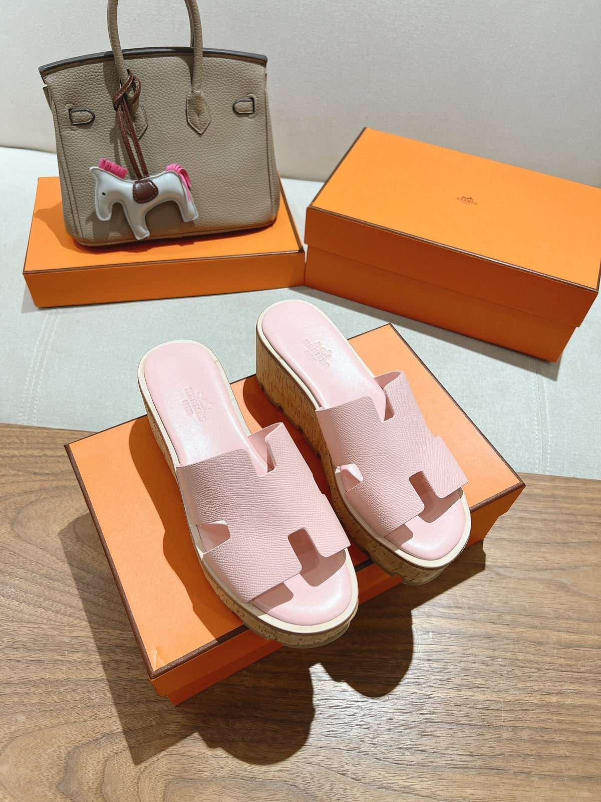 HM 25S HIGH WEDGE SANDALS IN PASTEL PINK LAMBSKIN STYLE 29