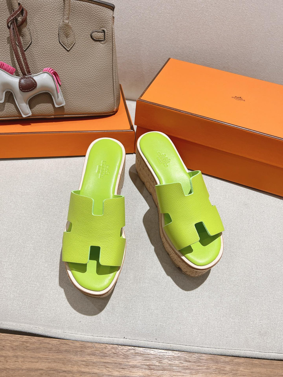 HM 25S HIGH WEDGE SANDALS IN SPRING GREEN LAMBSKIN STYLE 22