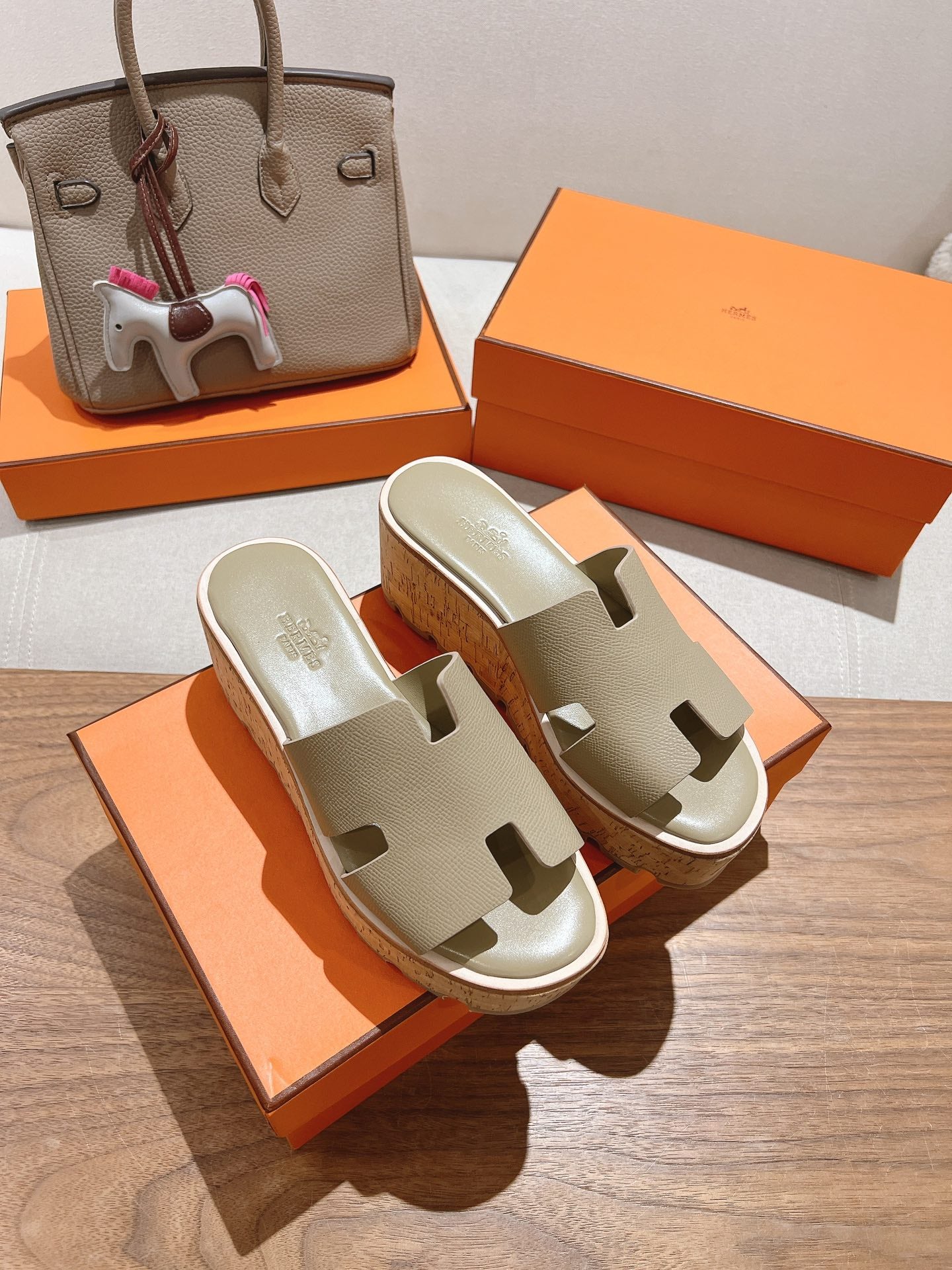 HM 25S HIGH WEDGE SANDALS IN WARM BEIGE LAMBSKIN STYLE 17