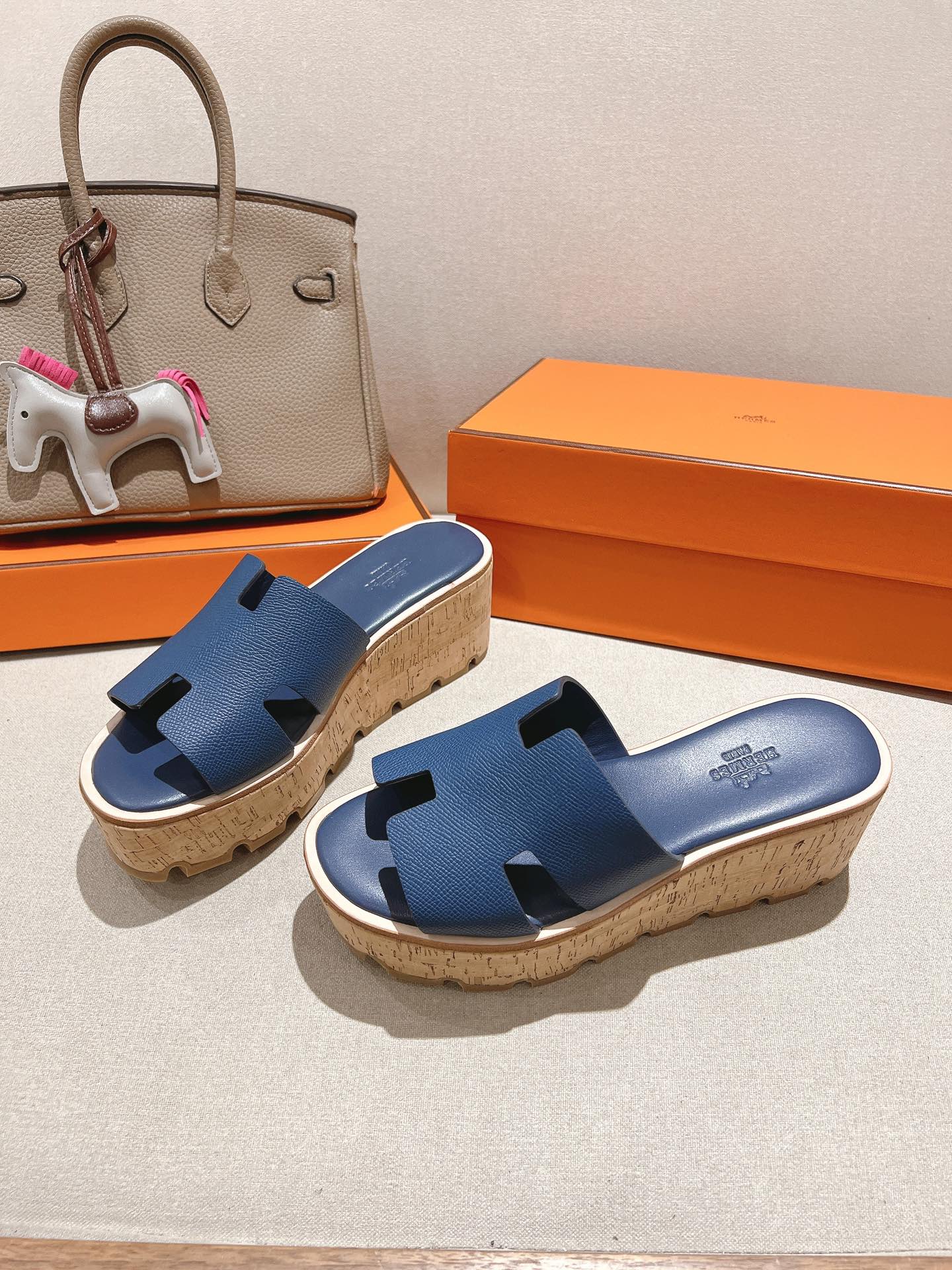 HM 25S HIGH WEDGE SANDALS IN DARK STEEL BLUE LAMBSKIN STYLE 18