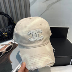 BASEBALL HAT IN SMOOTH BEIGE JEAN 672994