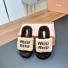 WOOL SLIPPER BEIGE AND CHOCOLATE