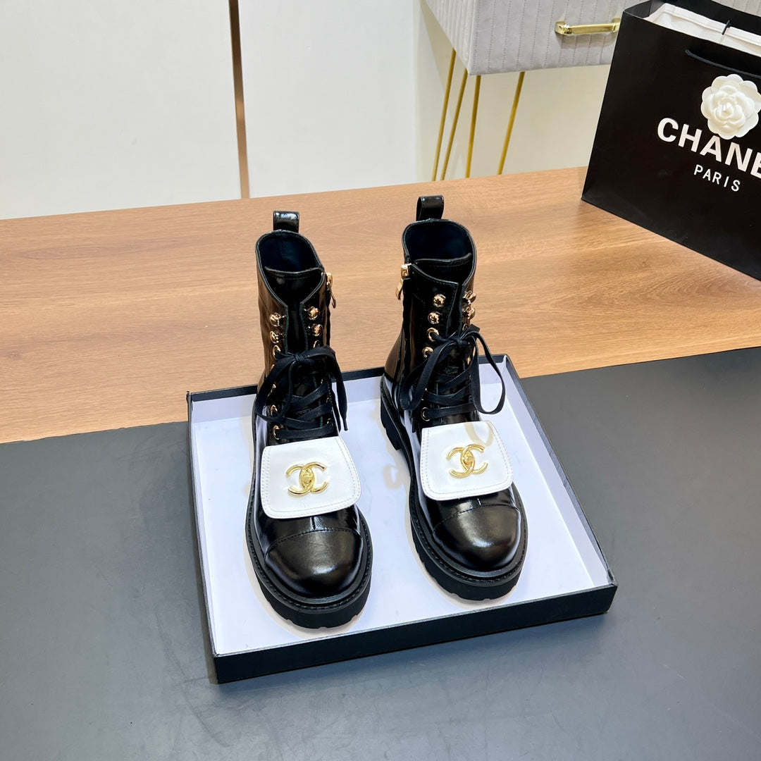 CHANEL 25S HIGH ANKLE BOOTS WITH ZIPPER IN BLACK GLOSSY CALFSKIN GOLD HARDWRE
