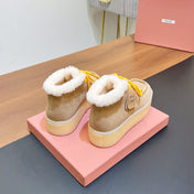 CHUKKA BOOTS IN BEIGE SUEDE WITH WOOL LINING