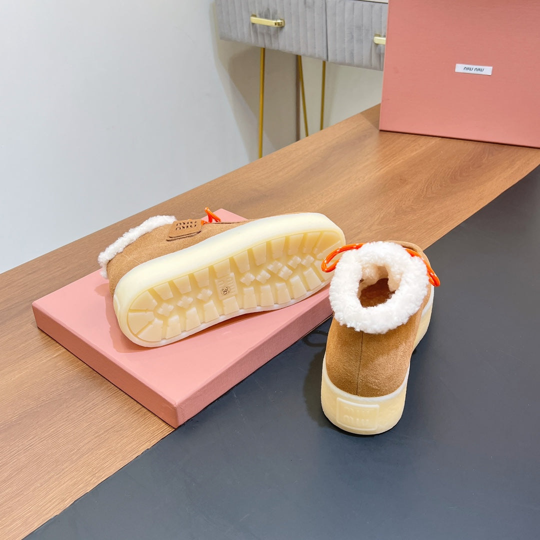 CHUKKA BOOTS IN CIDER BROWN SUEDE WITH WOOL LINING