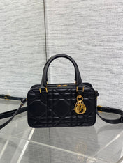 MINI GROOVE BAG 20 IN BLACK MACROCANNAGE LAMBSKIN 226487