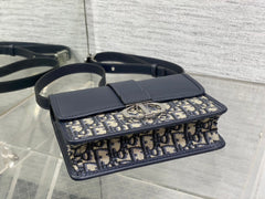 MONTAIGNE EAST-WEST 21 BAG WITH CHAIN IN NAVY BLUE LAMBSKIN AND MONOGRAM JACQUARD