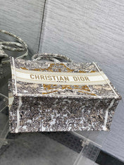 MEIDUM 36 BOOK TOTE IN COLORFUL CANVAS 226304