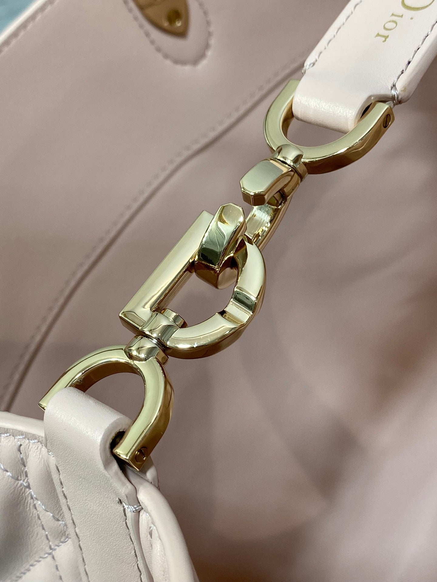 DIOR 25S ALWAYS BAG 22 IN LIGHT PINK MACROCANNAGE CALFSKIN GOLD HARDWRE