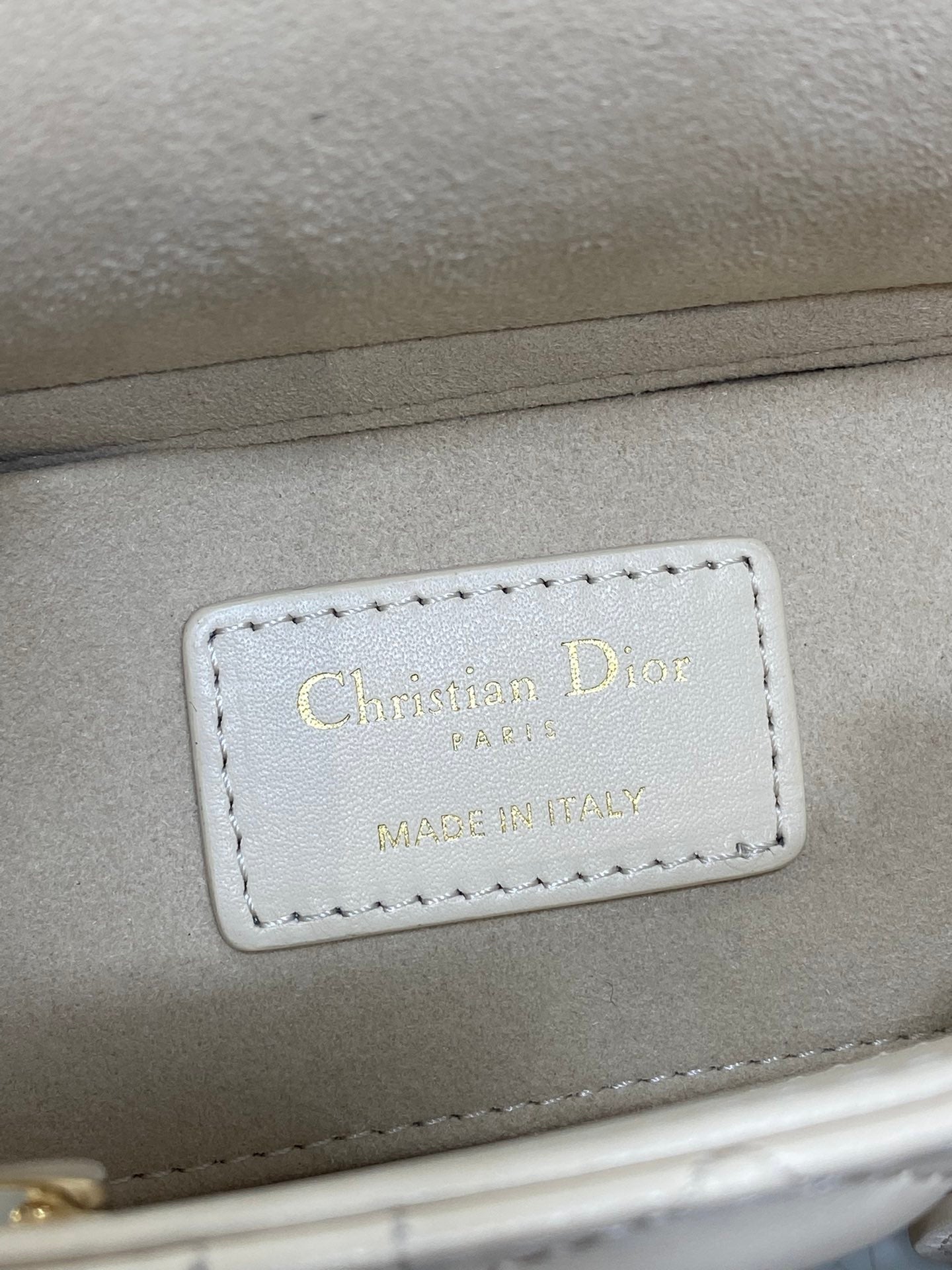 DIOR 25S SMALL LADY D-JOY 22 IN BEIGE LAMBSKIN GOLD HARDWARE