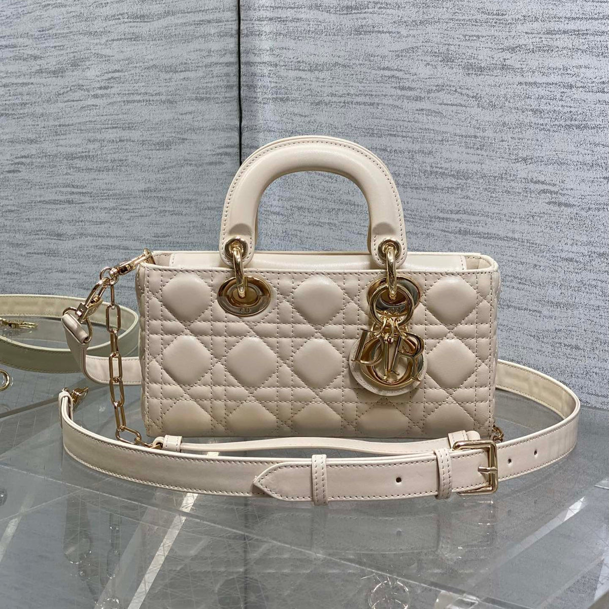 DIOR 25S SMALL LADY D-JOY 22 IN BEIGE LAMBSKIN GOLD HARDWRE