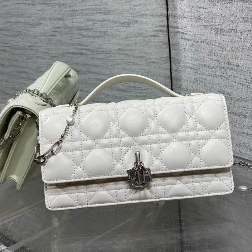 DIOR 25S DIOR TALK PHONE POUCH 21 IN WHITE CANNAGE LAMBSKIN SILVER HARDWARE