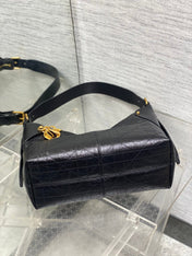 DIOR 25S MEDIUM VOYAGE BAG 28 IN BLACK FLAT MACROCANNAGE GRAINED GLOSSY CALFSKIN