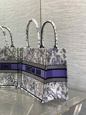 DIOR 25S LUCKY MEDIUM BOOK TOTE 36 IN WHITE AND PURPLE DIOR NIGHT OF DREAMS EMBROIDERY