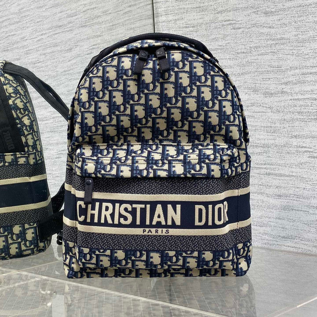 DIOR 25S TRAVEL BACKPACK 31 IN BLUE CANVAS OBLIQUE JACQUARD