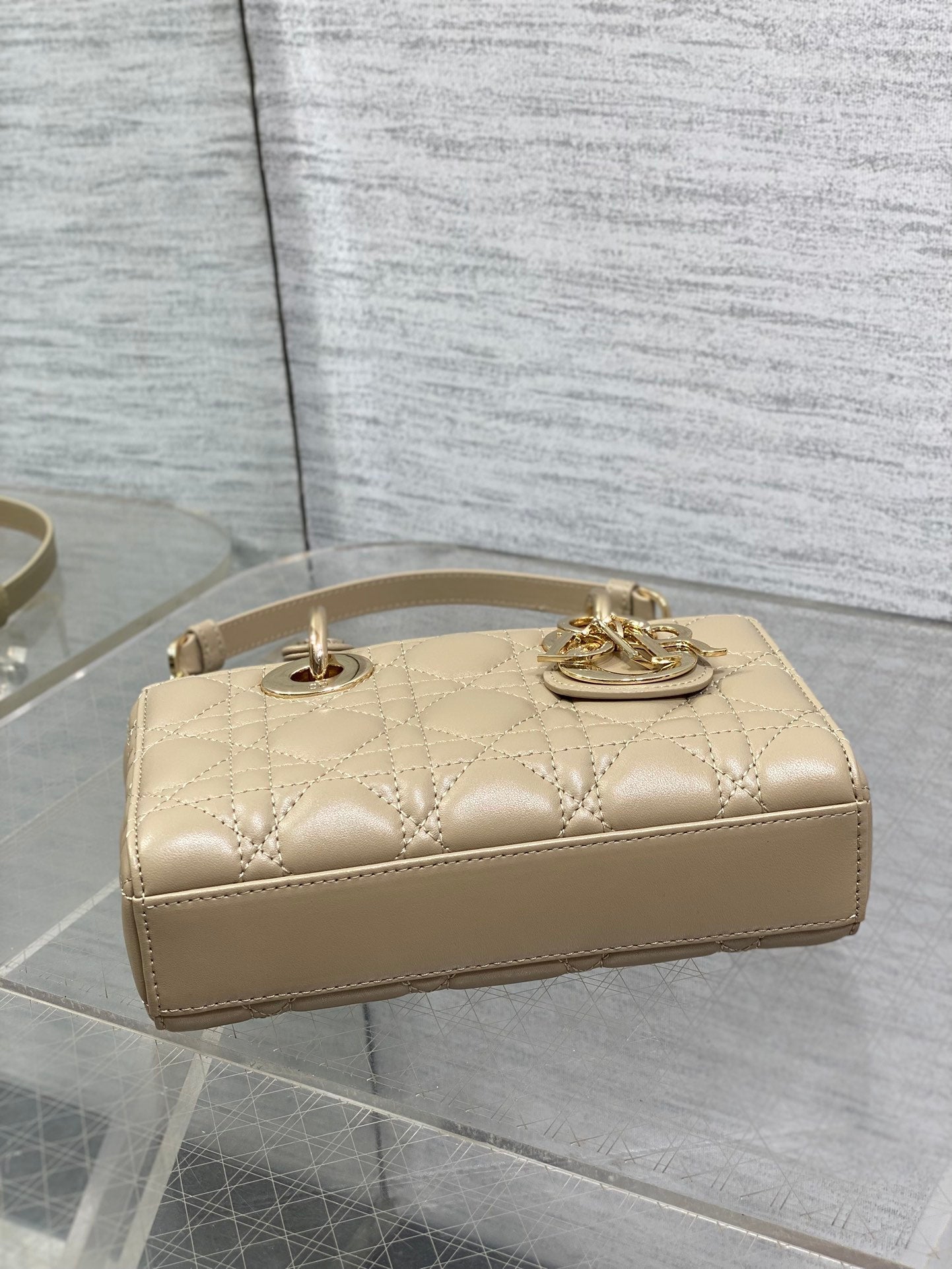 DIOR 25S SMALL LADY D‑JOY BAG 19 IN DARK BEIGE CANNAGE CALFSKIN GOLD HARDWRE