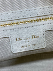 DIOR 25S VOYAGE BAG 34 IN IVORY FLAT MACROCANNAGE GRAINED CALFSKIN