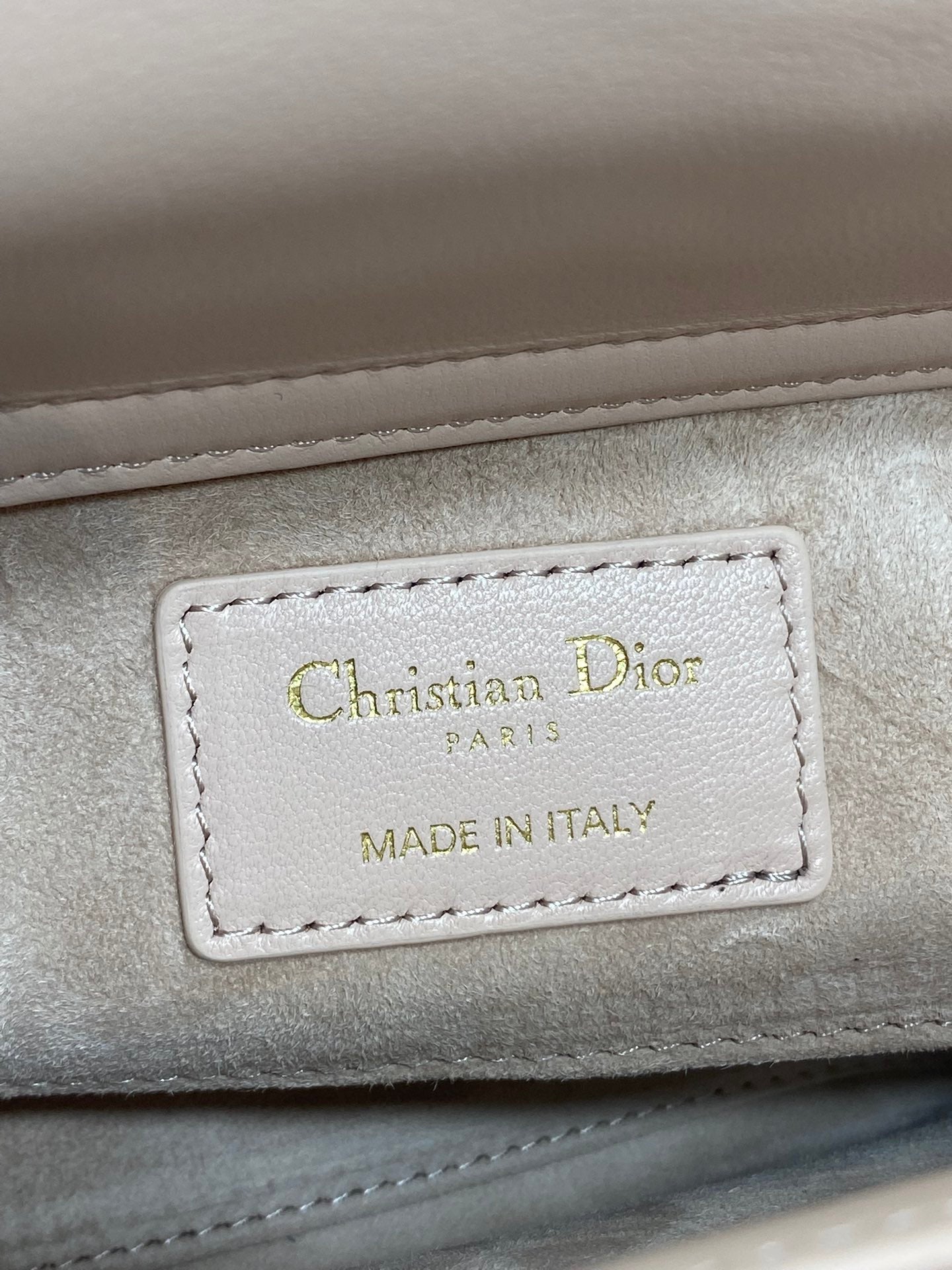 DIOR 25S SMALL LADY D‑JOY BAG 22 IN BABY PINK CALFSKIN GOLD HARDWARE