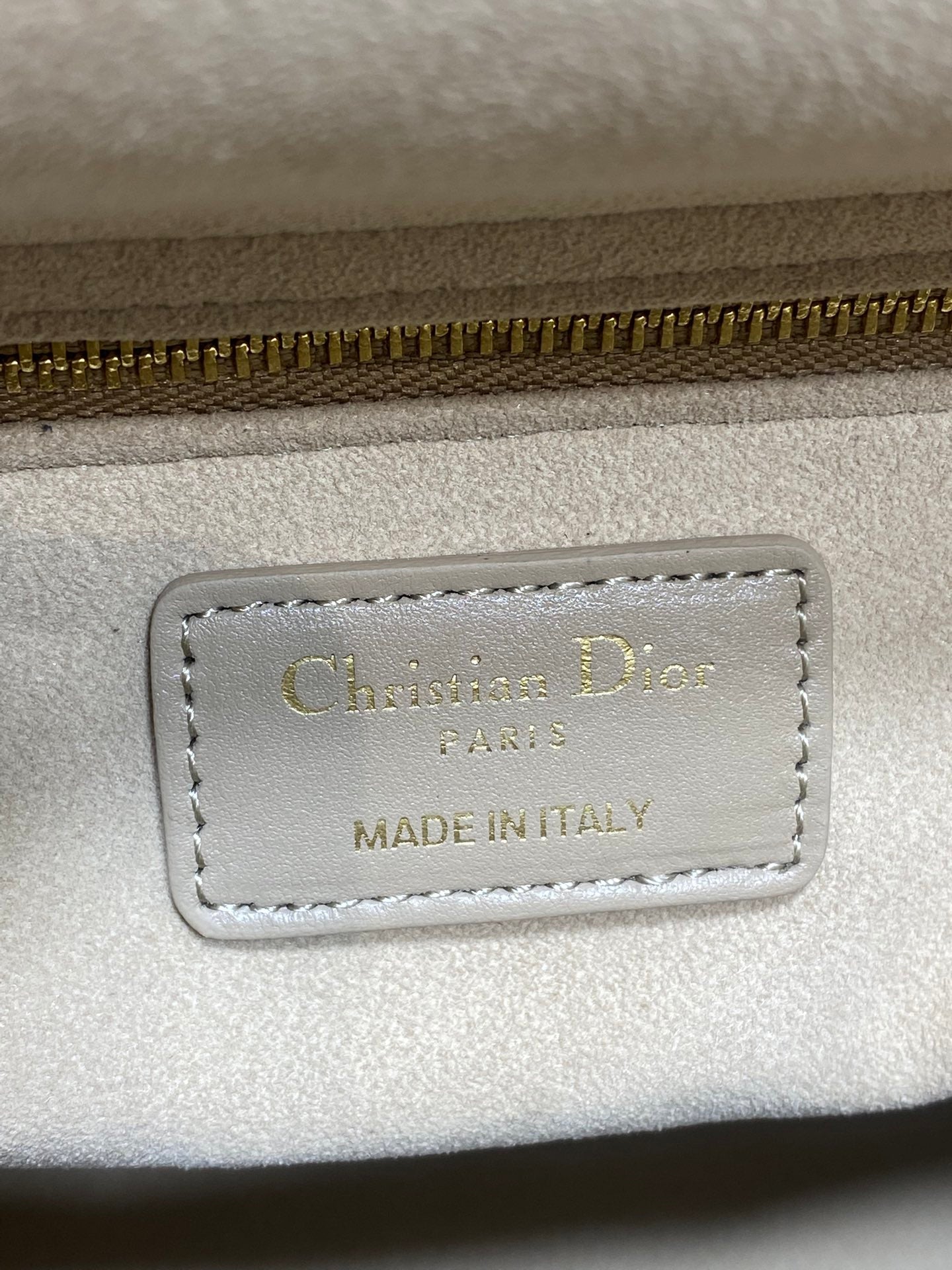 DIOR 25S MEDIUM LADY BAG 24 IN POWDER BEIGE CALFSKIN GOLD HARDWRE