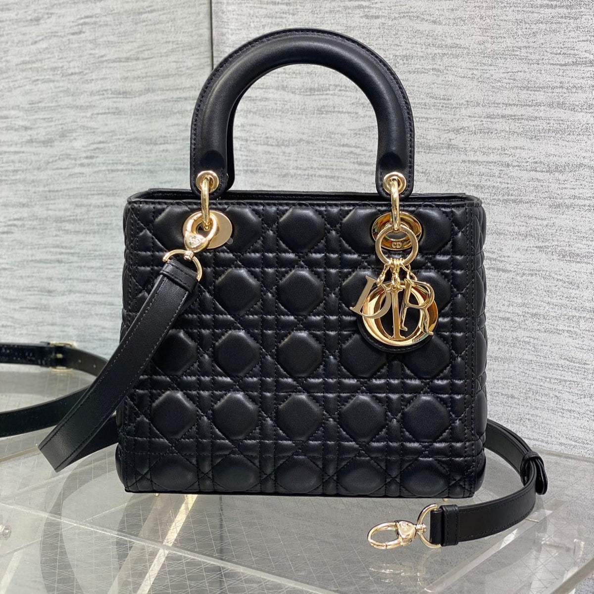 DIOR 25S MEDIUM LADY BAG 24 IN BLACK CALFSKIN GOLD HARDWARE