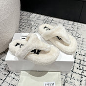 LW SHEARLING THONG SLIPPER IN WHITE