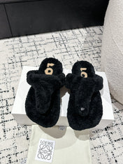 LW SHEARLING THONG SLIPPER IN BLACK