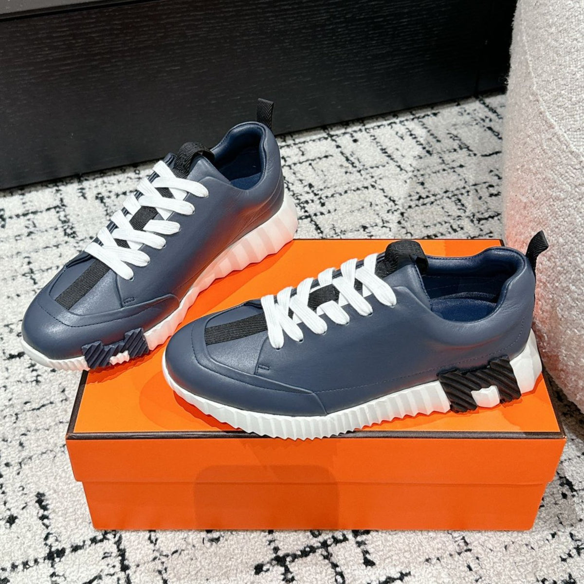 BOUNCING SNEAKER IN SPACE BLUE CALFSKIN