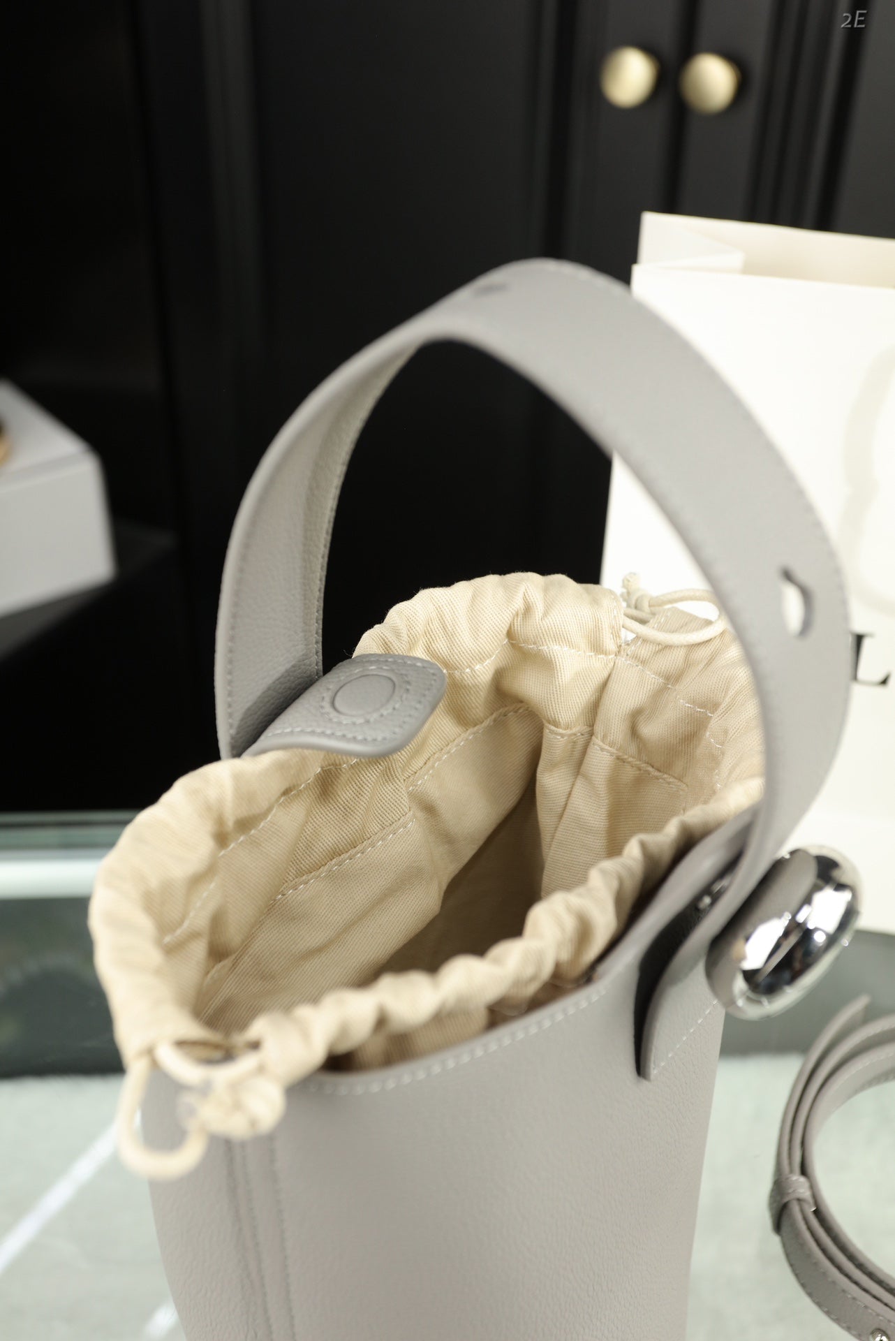 LOE MINI 19 PEBBLE BUCKET IN GRAY STEEL MELLOW CALFSKIN