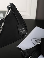 HOBO RE-EDITION BAG 25 IN BLACK RE-NYLON SILVER HARDWARE