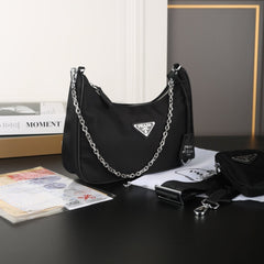 HOBO RE-EDITION BAG 25 IN BLACK RE-NYLON SILVER HARDWARE
