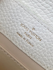 CAPUCINES EAST-WEST MINI 21 IN WHITE TAURILLON LEATHER GOLD-TONE HARDWARE