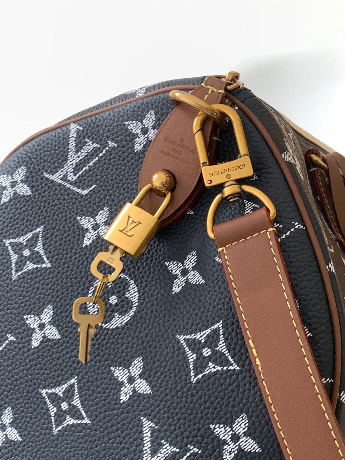 LV 25S SPEEDY BANDOULIÈRE BAG 40 IN CHARCOAL BLUE CALFSKIN GOLD HARDWARE
