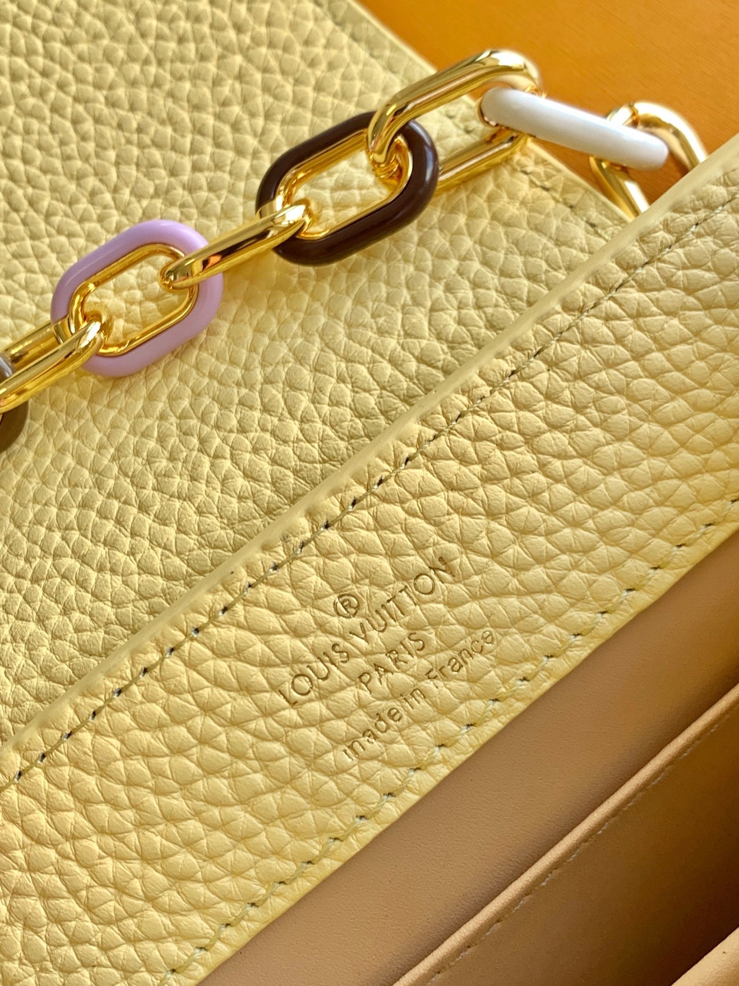 LV 25S CAPUCINES BAG 21 IN YELLOW CALFSKIN GOLD HARDWARE