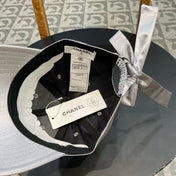 BASEBALL HAT IN SILVER SILK SATIN 404865