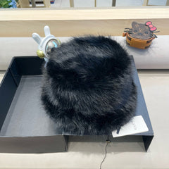 BUCKET HAT IN BLACK FOX FUR 404752