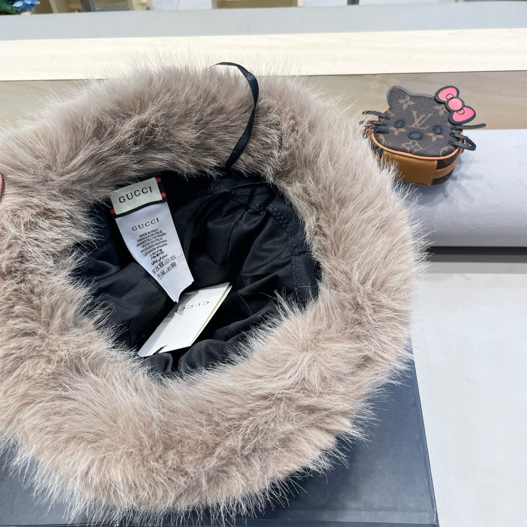 BUCKET HAT IN KHAKI BROWN FOX FUR 404749