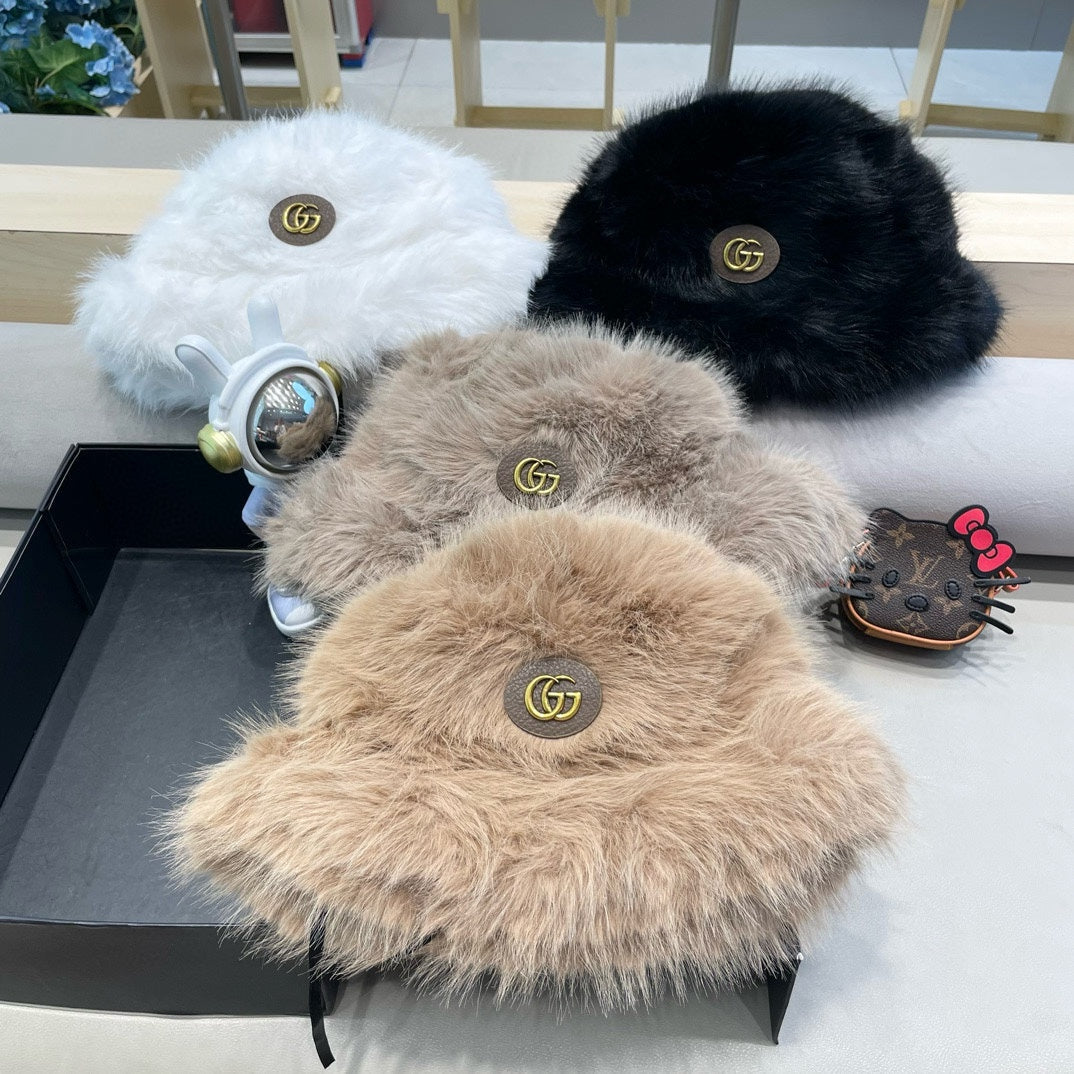 BUCKET HAT IN KHAKI BROWN FOX FUR 404749