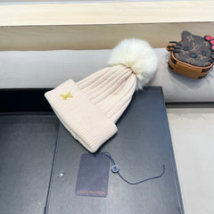 KNITTED BEANIE HAT IN LULLABY PINK WOOL AND FOX FUR 409792