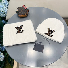 SET CLASSIC SCARF AND HAT IN WHITE WOOL 414786