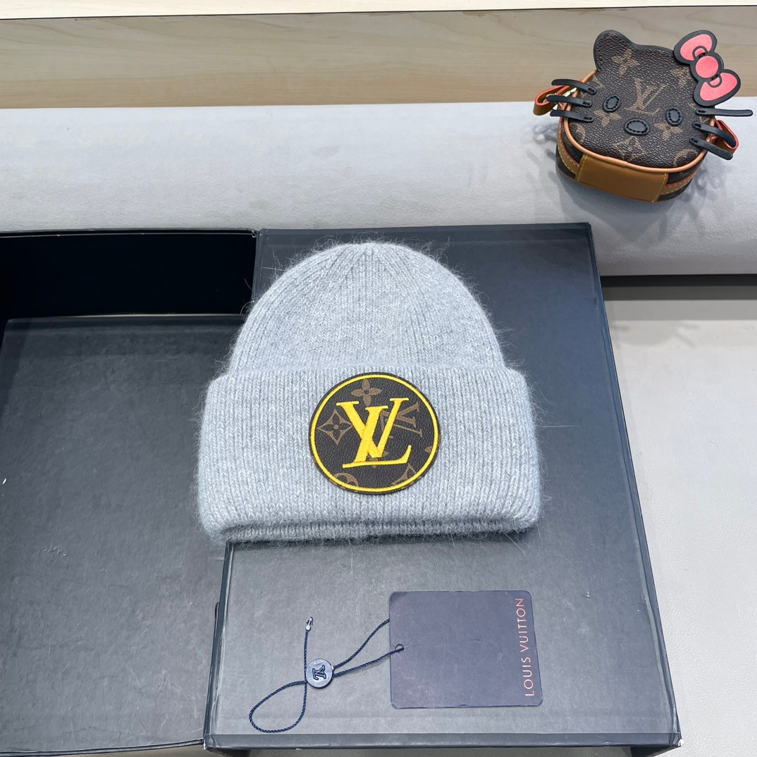 KNITTED BEANIE HAT IN LIGHT GRAY WOOL AND RABBIT FUR 417755