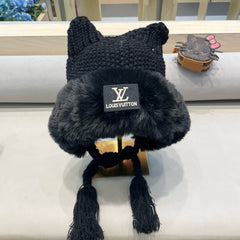 KNITTED BEANIE HAT IN BLACK WOOL WITH JAPANESE CAT EARS 421256