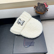 KNITTED BEANIE HAT IN WHITE WOOL 421265