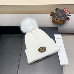 BEANIE HAT IN WHITE WOOL 422453
