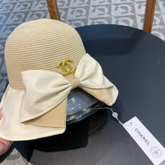 BOW BUCKET HAT IN WHITE MIX CAMEL BEIGE RAFFIA 426171