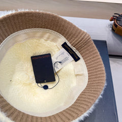 BUCKET HAT IN WHITE RABBIT FUR 426224