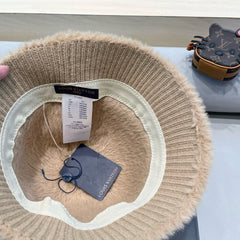 BUCKET HAT IN OATMEAL BEIGE RABBIT FUR 426226