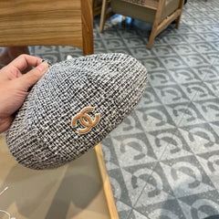 BERET HAT IN BLACK MIX WHITE WOOL TWEED 430011